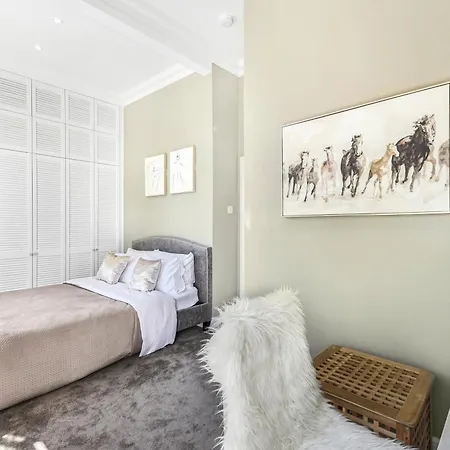 Lovely Large 1 Bed Renovated Flat W Balcony & 600Mb Wifi London Exterior photo