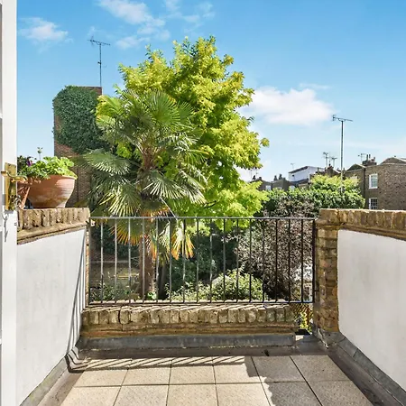 Lovely Large 1 Bed Renovated Flat W Balcony & 600Mb Wifi London Exterior photo
